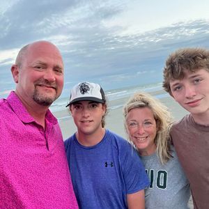 Meet your Posher, Laurie